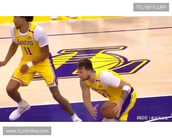 2007年湖人与黄蜂激战回顾：经典对决与篮球传奇的交汇时刻