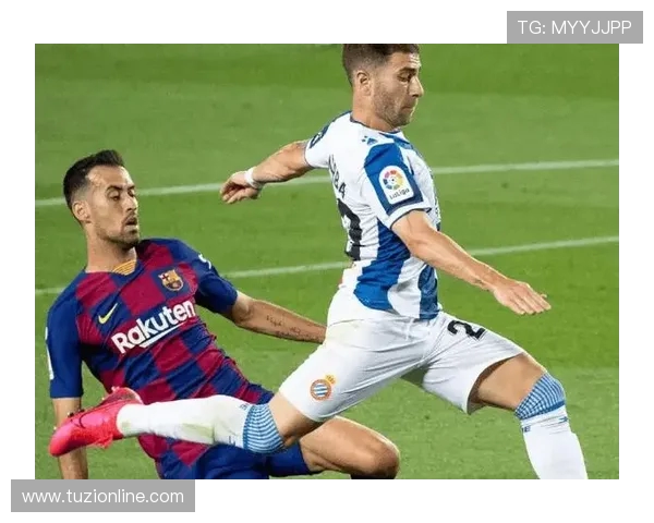 2020年西班牙国家队与巴萨足球俱乐部精彩对决回顾与分析