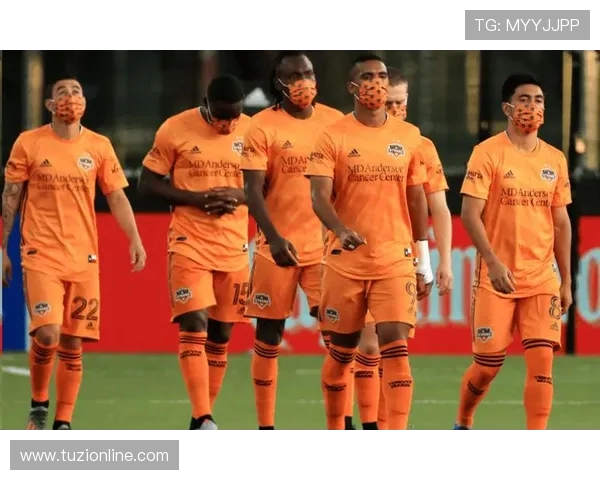 休斯顿迪纳摩对阵洛杉矶球队的精彩赛事回顾与分析