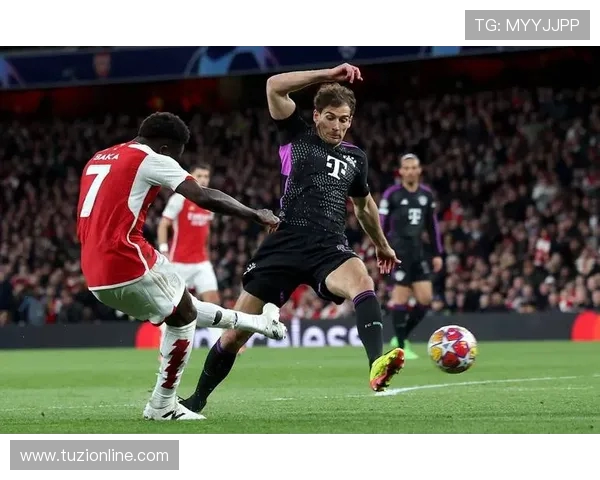 拜仁与阿森纳激战正酣比分揭晓精彩瞬间回顾与分析 拜仁与阿森纳激战正酣比分揭晓精彩瞬间回顾与分析