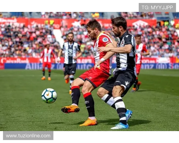 法甲焦点战里昂主场迎战奈梅斯期待精彩对决与进球盛宴