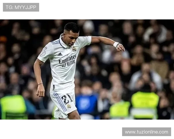 瓦伦西亚与皇马精彩对决战录像回放分析与精彩瞬间总结 瓦伦西亚与皇马精彩对决战录像回放分析与精彩瞬间总结