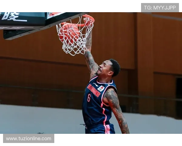 马尚布鲁克斯：从NBA明星到中国篮球的璀璨新星之路