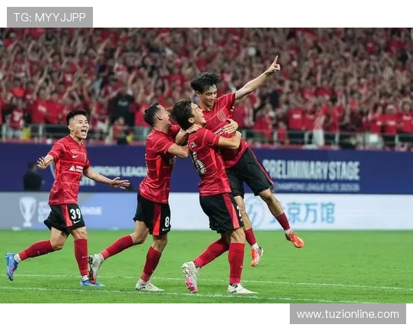 成都足球队的崛起与挑战全景揭秘解析球队状态与未来发展方向 成都足球队的崛起与挑战全景揭秘解析球队状态与未来发展方向