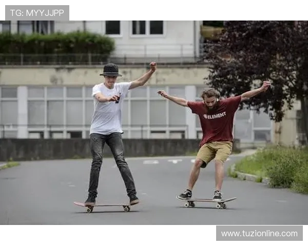 李娜亲自分享滑板技巧与心得体会助你轻松入门滑板世界 李娜亲自分享滑板技巧与心得体会助你轻松入门滑板世界