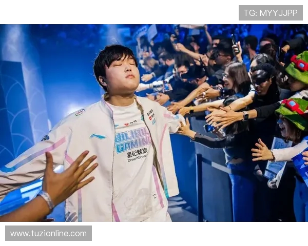 BLG以83分稳居世界冠军杯积分榜首位争夺冠军的激烈竞争持续升级