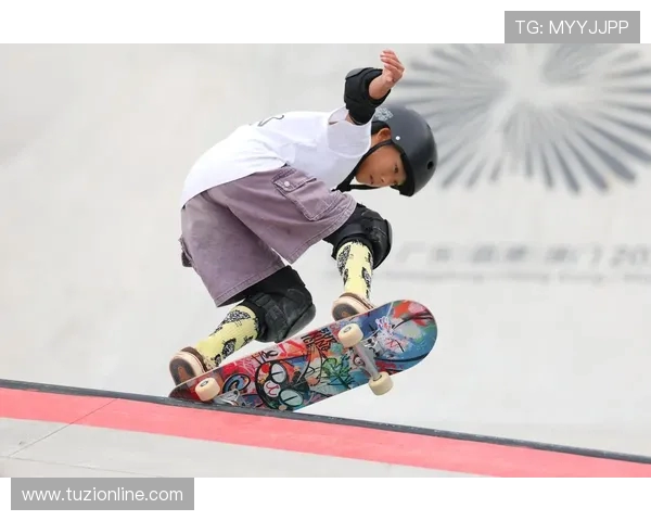 南京滑板队与广州滑板队赛后复盘意识碰撞与战术分析探讨