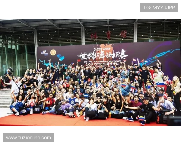 成都街舞队与杭州街舞队的速度较量赛后分析与精彩回顾